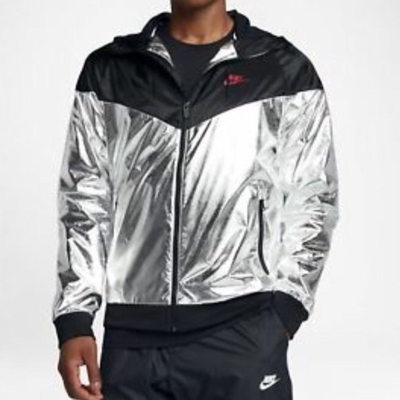 nike reflective windbreaker